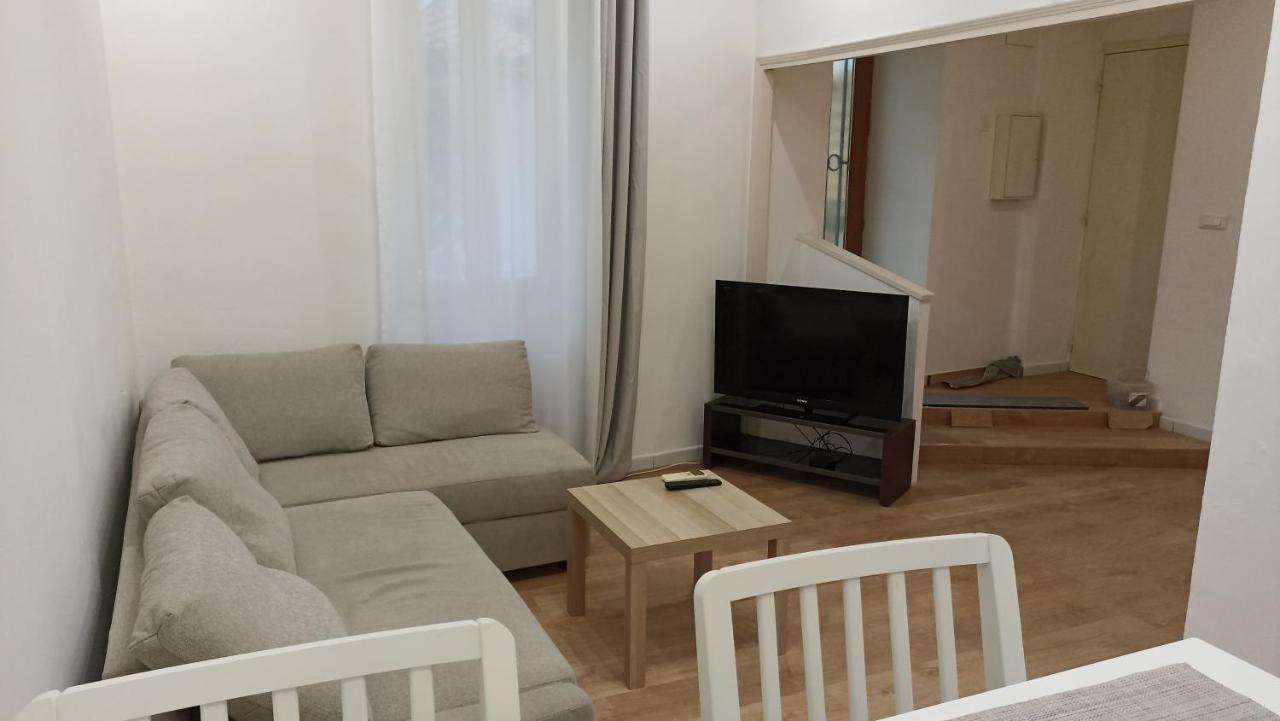 Neuf Climatisé Avec Terrasse #4 Tolone