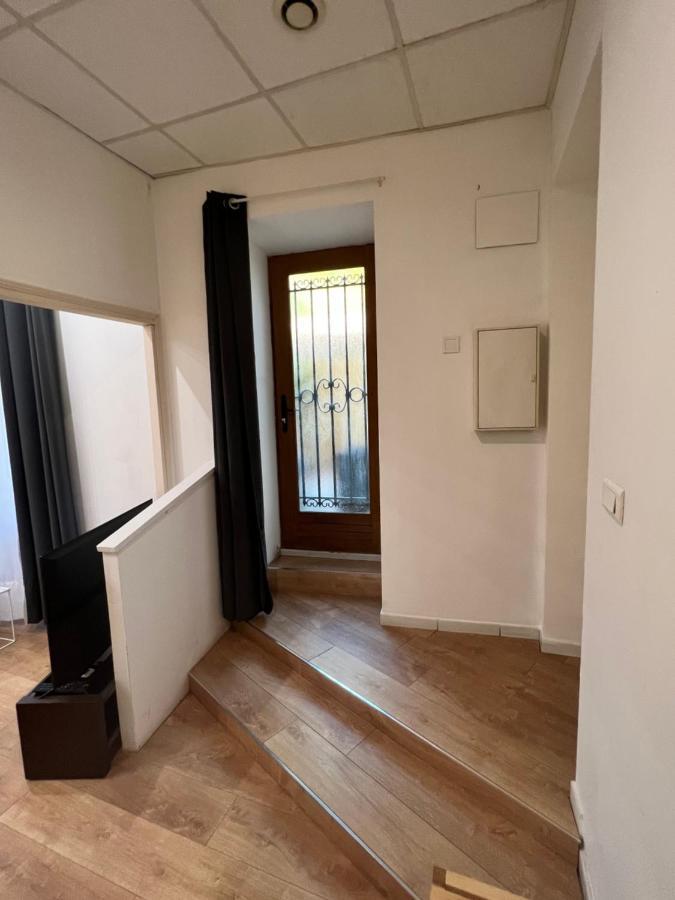 Appartement Neuf Climatisé Avec Terrasse #4 *